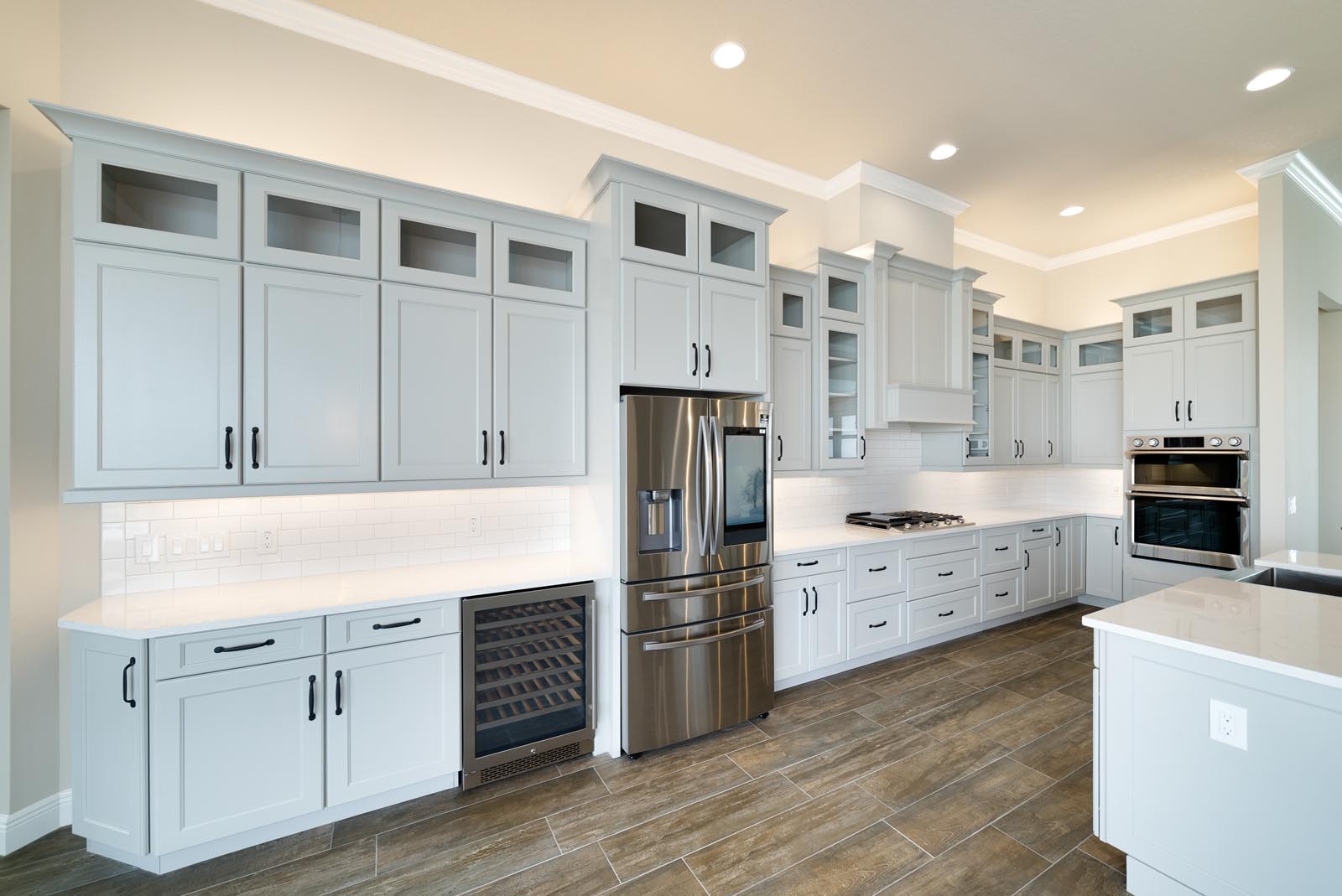 https://www.hammondkitchens.com/wp-content/uploads/2020/08/kitchen-and-bathroom-design-and-installation-in-VIera-for-Stanley-Homes-by-Hammond-Kitchens-and-Bath-8.jpg