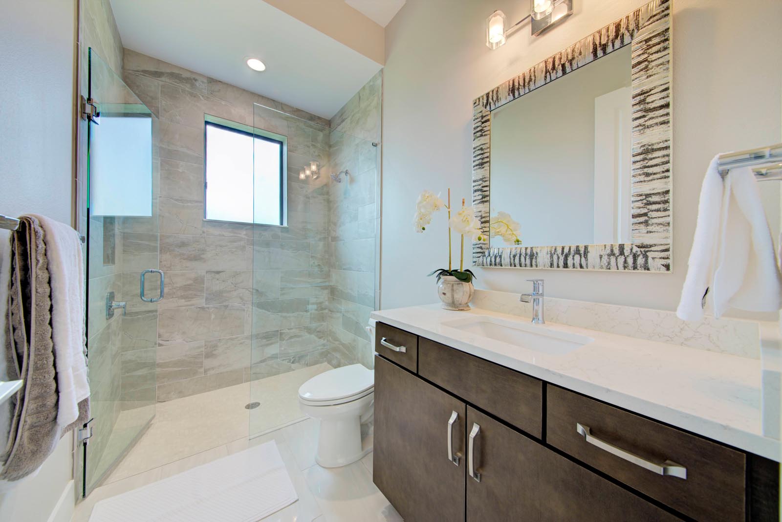 Custom Bathroom cabinets and countertops installation and sales in ...